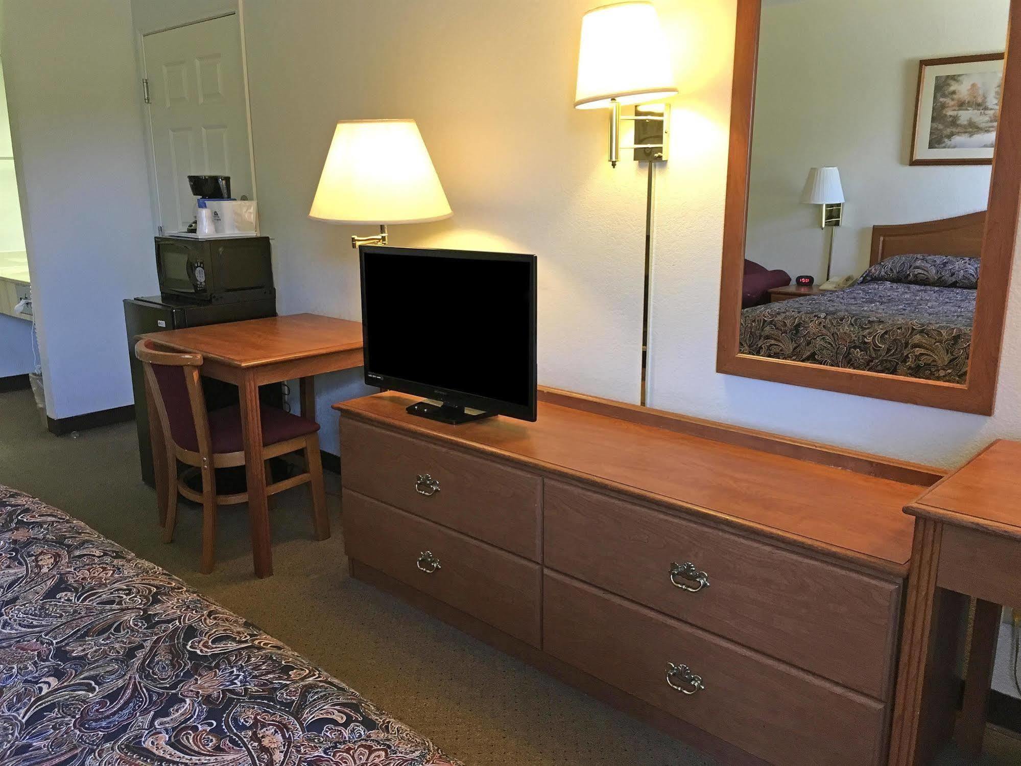 Americas Best Value Inn Smackover Exteriér fotografie